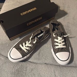 Size 8 gray Converse shoes